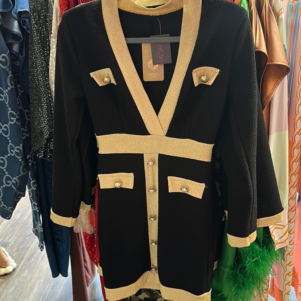Infiny Paris dress black and gold